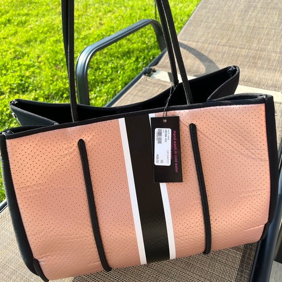 Haute Shore Greyson neoprene tote bag - Picture 10 of 14